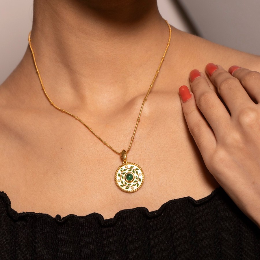 Gem Bazaar Emerald - May'S Birthstone Mythology Pendant | Neck Wear